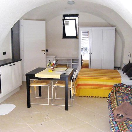 Nino Bixio Apartment Ріва-Ліґуре Екстер'єр фото